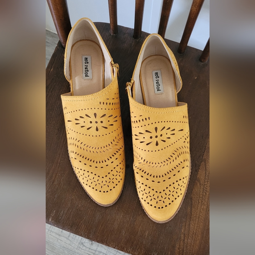 Sz 10 Sandal Boots